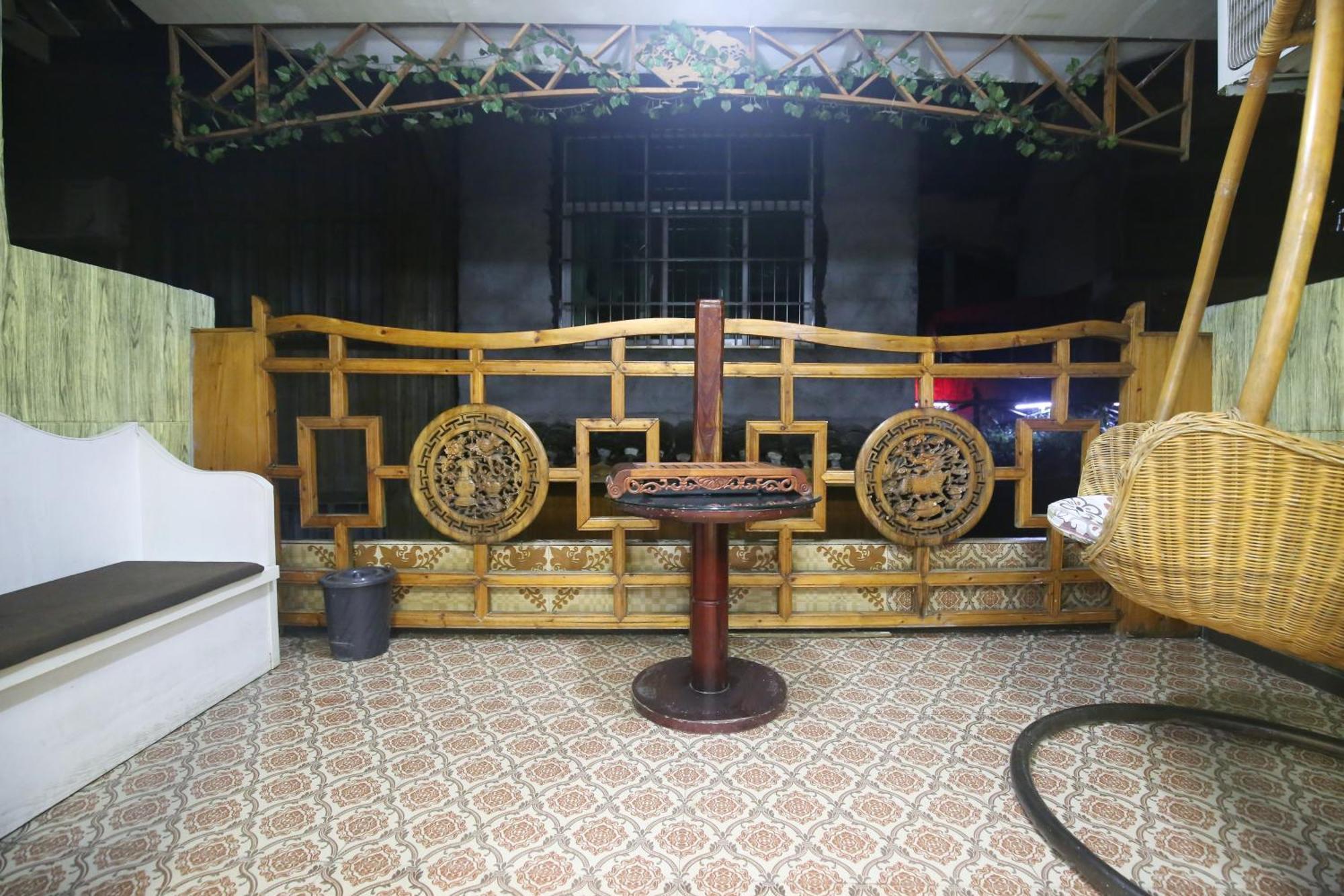 Lqj Riverside Guest House Fenghuang Exteriör bild